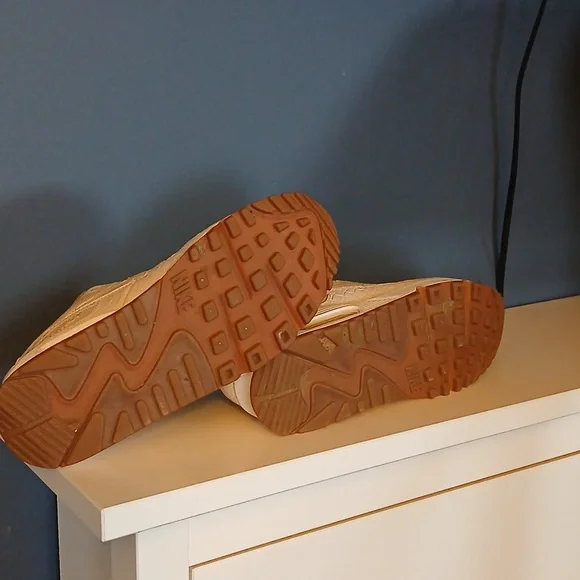 Nike Air Max Textured Cream Sneakers - Picture 7 of 7